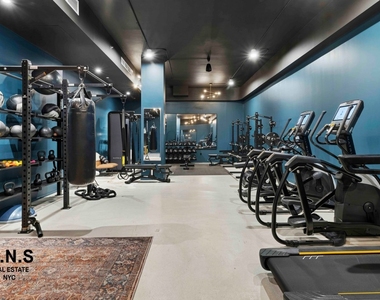 955 Sterling Place - Photo Thumbnail 22