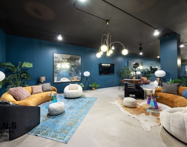 955 Sterling Place - Photo Thumbnail 5