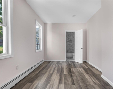 13-23a Mcbride Street - Photo Thumbnail 11