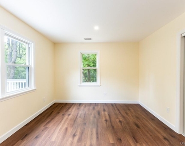 745 Peekskill Hollow Road - Photo Thumbnail 15