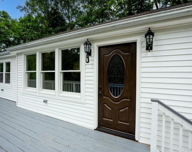 745 Peekskill Hollow Road - Photo Thumbnail 2