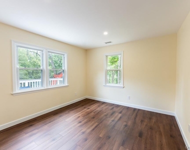 745 Peekskill Hollow Road - Photo Thumbnail 12