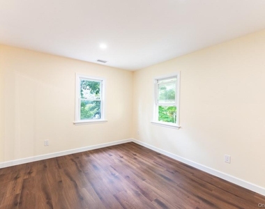 745 Peekskill Hollow Road - Photo Thumbnail 18