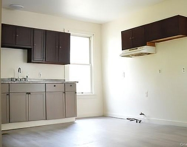 22 Ulster Avenue - Photo Thumbnail 4