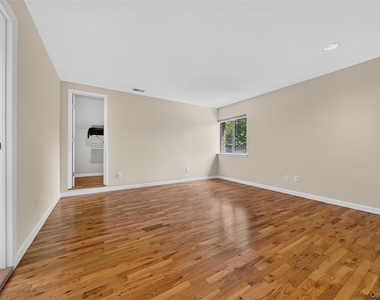 46 Acorn Pond Drive - Photo Thumbnail 15