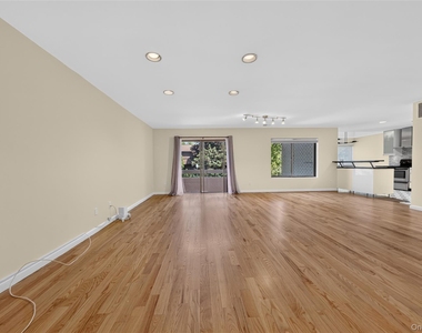 46 Acorn Pond Drive - Photo Thumbnail 7