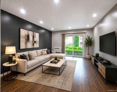 13-15 Estates Lane - Photo Thumbnail 5