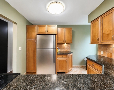 13-15 Estates Lane - Photo Thumbnail 14