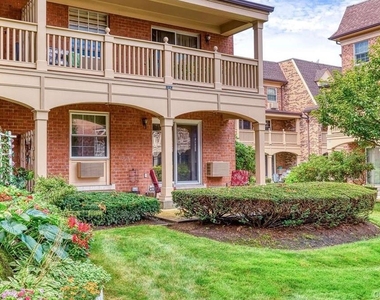 13-15 Estates Lane - Photo Thumbnail 18