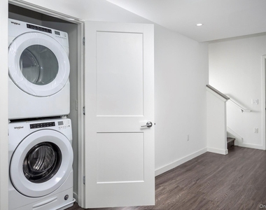 119 Searing Avenue - Photo Thumbnail 3