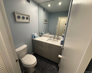 360 Shore Road - Photo Thumbnail 7