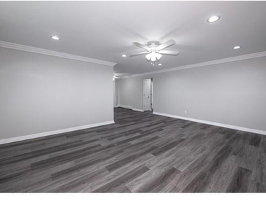 75 Lamplighter Lane - Photo Thumbnail 9