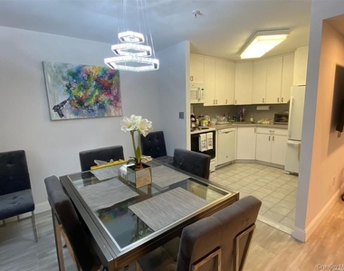 10 Canterbury Road - Photo Thumbnail 2