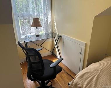 124 Murray Avenue - Photo Thumbnail 14