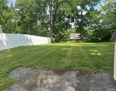 124 Murray Avenue - Photo Thumbnail 5