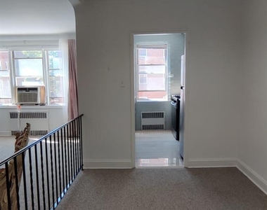9941 64 Avenue - Photo Thumbnail 1