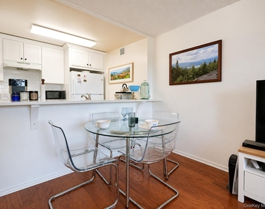 50 Columbus Avenue - Photo Thumbnail 7