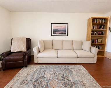 50 Columbus Avenue - Photo Thumbnail 4
