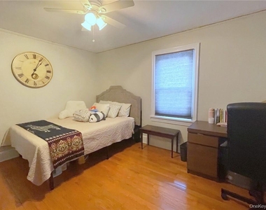 313 Stanley Avenue - Photo Thumbnail 14