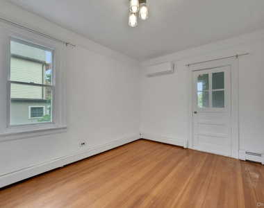 437 Warburton Avenue - Photo Thumbnail 5