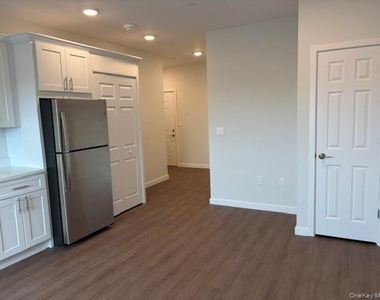 227 4th Avenue - Photo Thumbnail 10