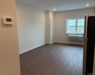 227 4th Avenue - Photo Thumbnail 1
