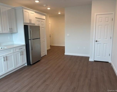 227 4th Avenue - Photo Thumbnail 8