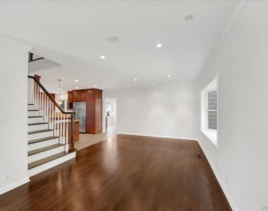 20 Plymouth Road - Photo Thumbnail 12