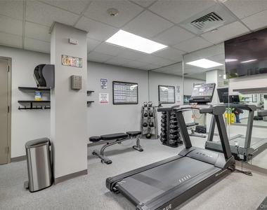 185 W Park Avenue - Photo Thumbnail 21