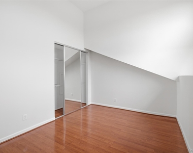 185 W Park Avenue - Photo Thumbnail 16