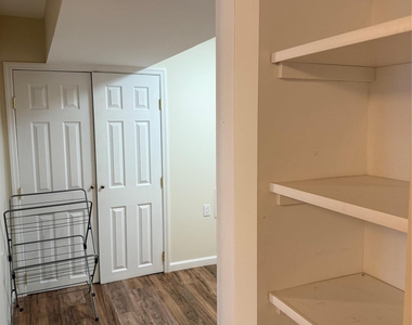 68 Virginia Ave - Photo Thumbnail 5