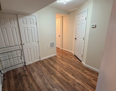 68 Virginia Ave - Photo Thumbnail 6