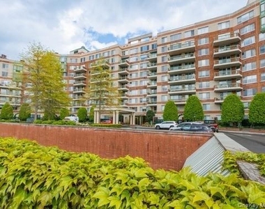 111 Cherry Valley - Photo Thumbnail 2