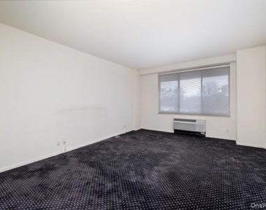 111 Cherry Valley - Photo Thumbnail 9