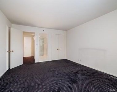 111 Cherry Valley - Photo Thumbnail 10