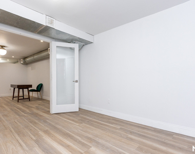 105 Weirfield St 11221 - Photo Thumbnail 4