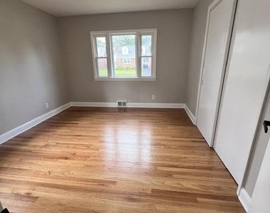 3936 Albany Street - Photo Thumbnail 14