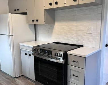 3936 Albany Street - Photo Thumbnail 21