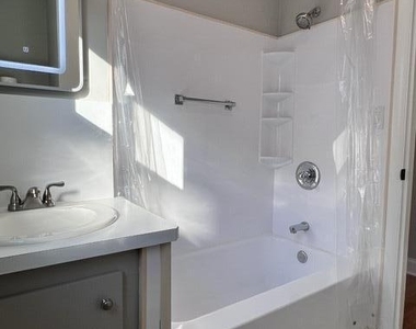 3936 Albany Street - Photo Thumbnail 6