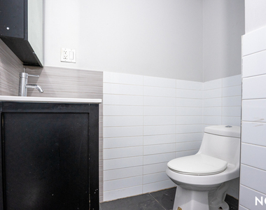 375 Vernon Ave 11206 - Photo Thumbnail 4