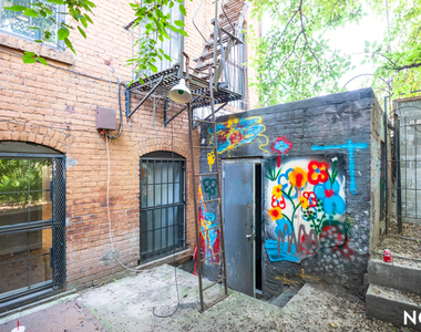 375 Vernon Ave 11206 - Photo Thumbnail 8