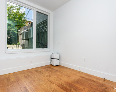 189 Johnson Ave 11206 - Photo Thumbnail 3