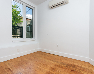 189 Johnson Ave 11206 - Photo Thumbnail 6