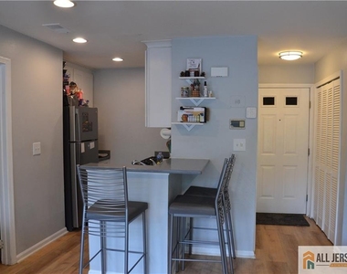 244 Crosspointe Drive - Photo Thumbnail 2