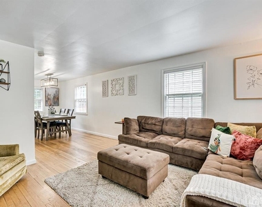 5 Mayfield Place - Photo Thumbnail 3