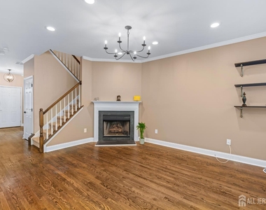 15 Faxon Drive - Photo Thumbnail 8