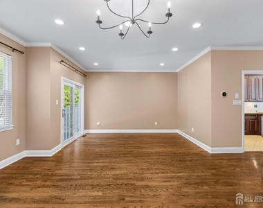 15 Faxon Drive - Photo Thumbnail 10