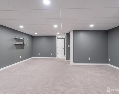 15 Faxon Drive - Photo Thumbnail 27