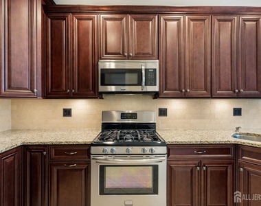 15 Faxon Drive - Photo Thumbnail 3