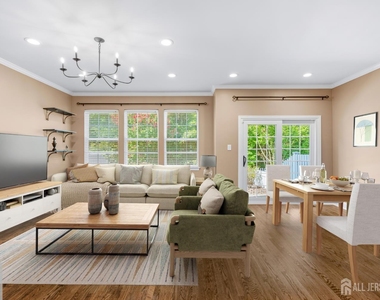 15 Faxon Drive - Photo Thumbnail 14